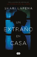 Un Extraño En Casa / A Stranger in the House - Paperback