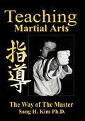 Teaching Martial Arts - Paperback