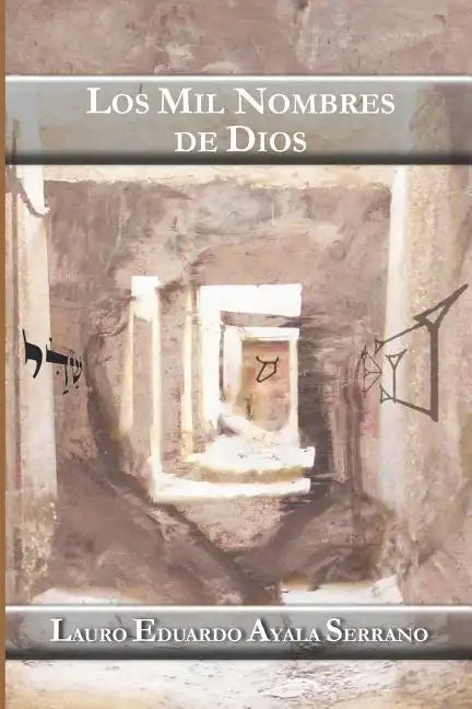 Los Mil Nombres de Dios - Paperback