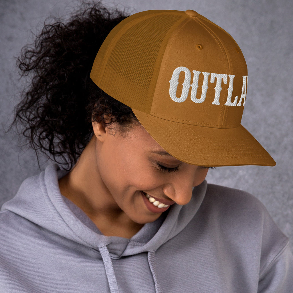 OUTLAW Retro Trucker Cap