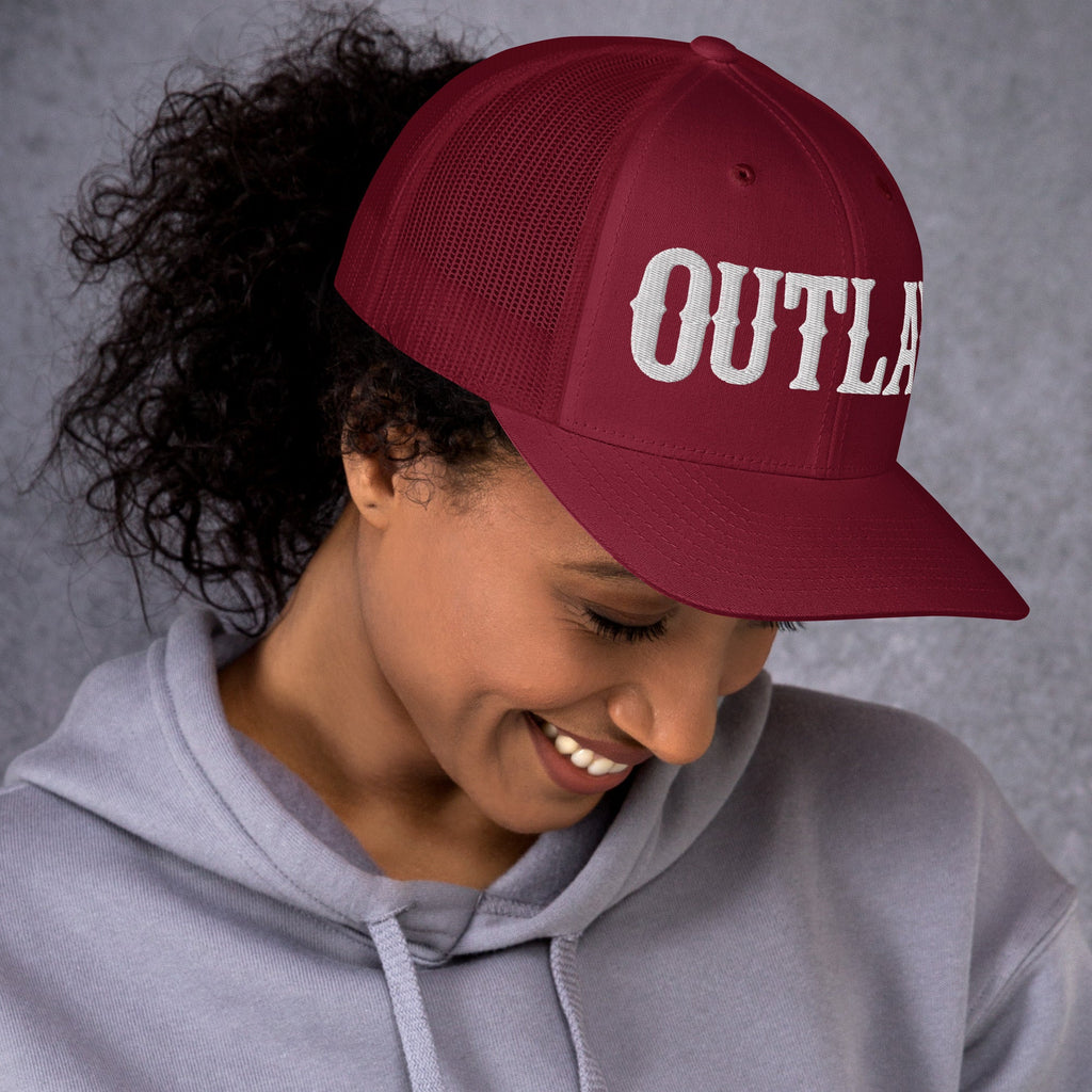 OUTLAW Retro Trucker Cap