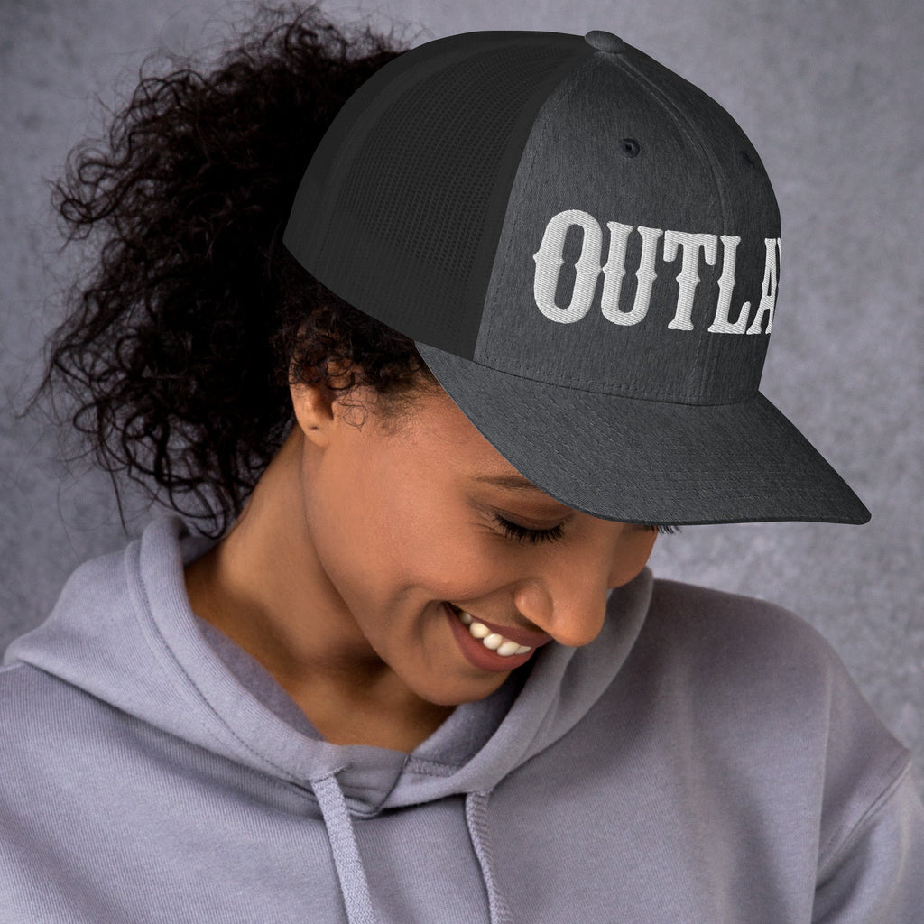 OUTLAW Retro Trucker Cap