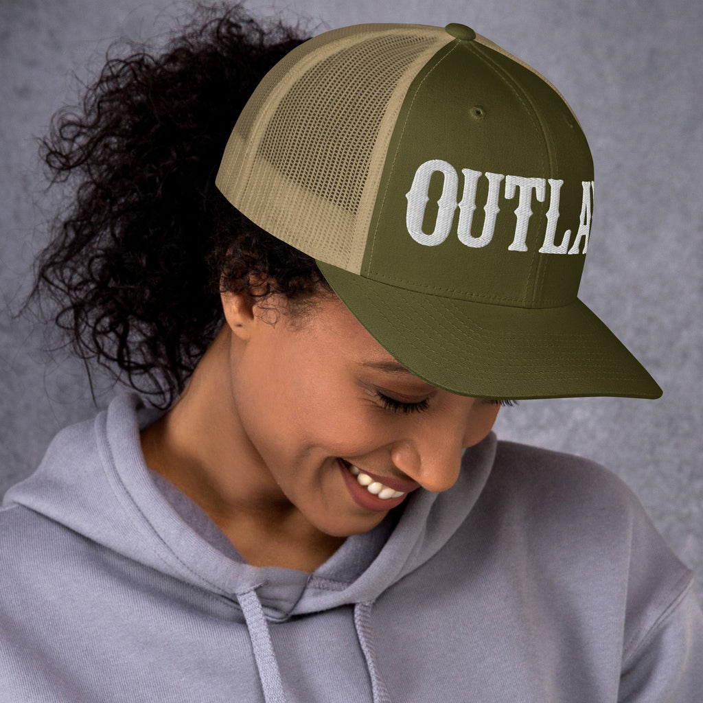 OUTLAW Retro Trucker Cap